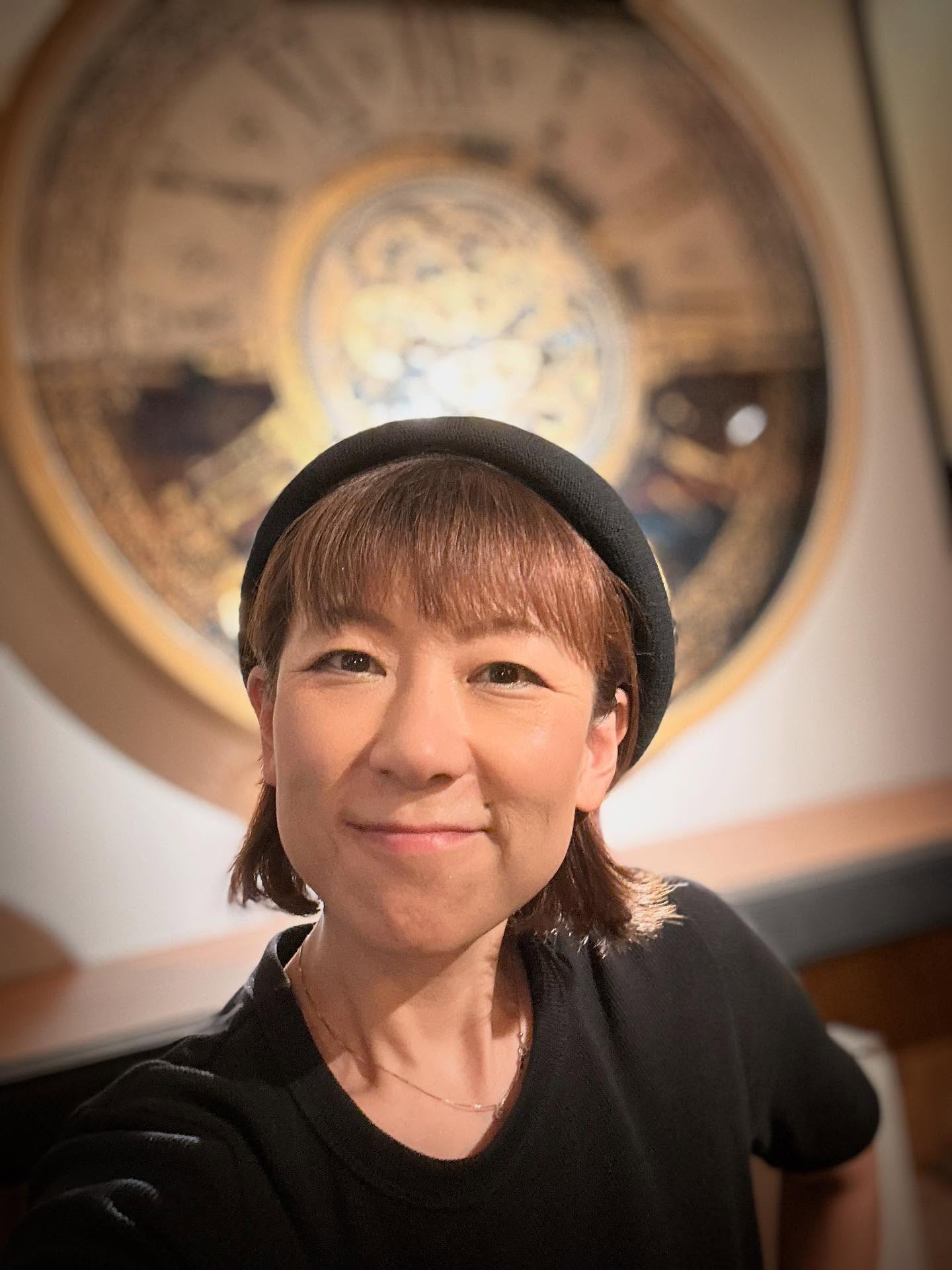 本日のカレーは、定番のバターチキン🍗